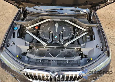 2019 BMW X7 xDrive50I z USA, uszkodzony, nr VIN 5UXCX4C55KLS37056